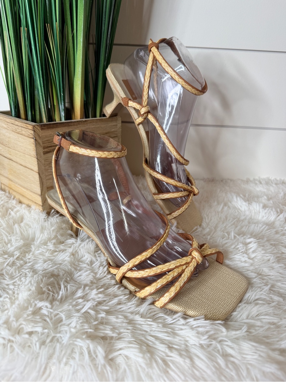 Dolce Vita Bev Braided Raffia Kitten Heel Ankle Strap Boho Sandal Natural Sz 9.5 - Picture 2 of 11